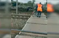 Еще один эшелон с танками пошел в Россию / кадр из видео
