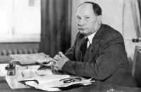 Якуб Колас в рабочем кабинете / be.wikipedia.org