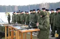 Военнослужащие, иллюстративное фото
