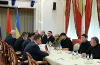Переговоры между Россией и Украиной в Беларуси
