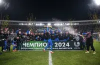 Минские динамовцы празднуют чемпионство
