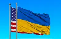 Флаги США и Украины
