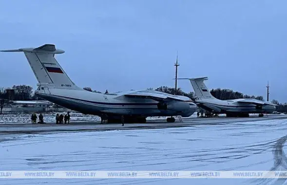 Вылет белорусских военных в Казахстан / БЕЛТА