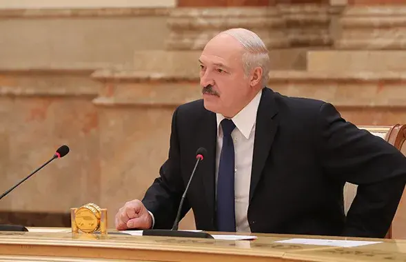 Александр Лукашенко во время сегодняшнего совещания и назначений в правительстве / president.gov.by​