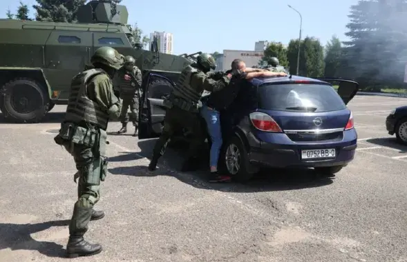 Трэніроўка спецпадраздзялення ўнутраных войск / БЕЛТА
