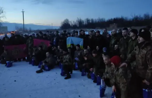 Украинские военные, вернувшиеся из плена / t.me/ermaka2022/
