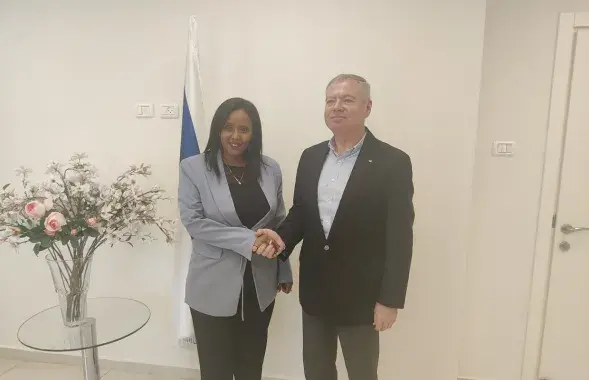 Пнина Тамено-Шете и Евгений Корнийчук / facebook.com/UkraineInIsrael