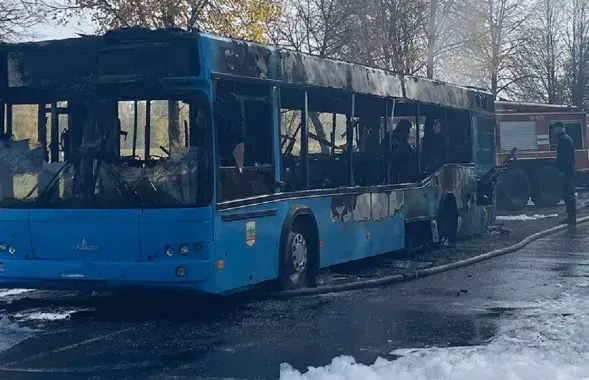 Автобус МАЗ сгорел / nashkraj.by
