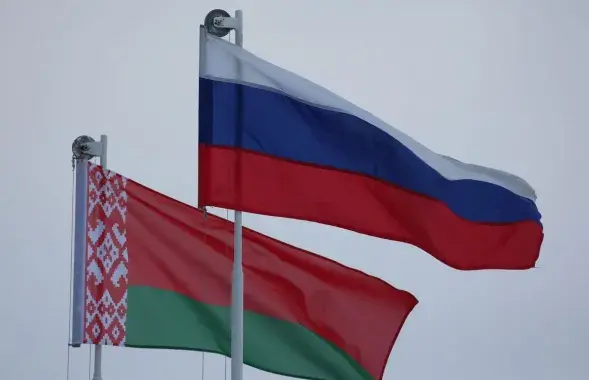Сцягі Беларусі і Расіі / "СБ"