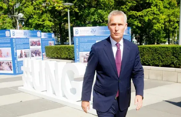 Йенс Столтенберг / twitter.com/jensstoltenberg
