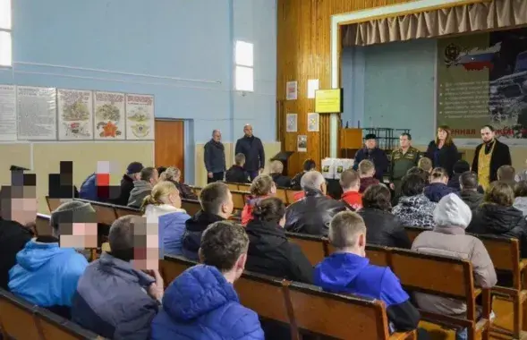 Так в Коркине в конце сентября провожали мобилизованных / gpkorkino.ru
