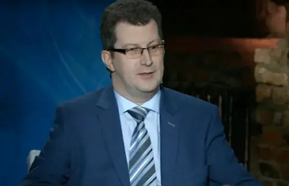 In the photo: Siarhei Antusevich on a Belsat TV video screenshot