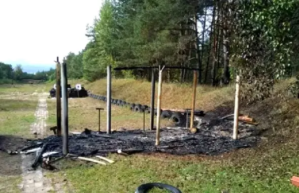 Сожженный тир силовиков под Бобруйском / Скриншот из видео МВД