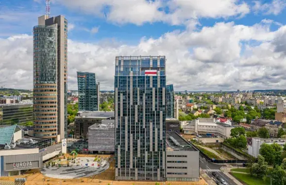 БЧБ-флаг на здании виленского городского самоуправления / vilnius.lt​