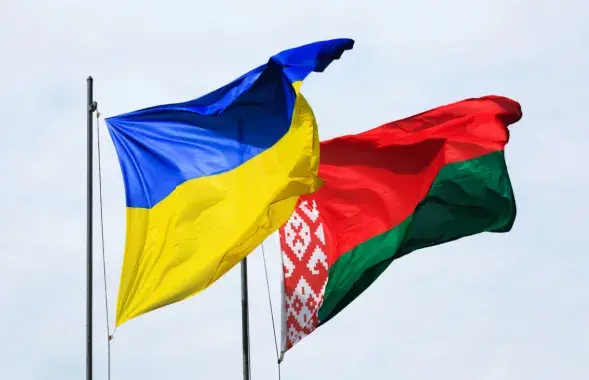 Пагадненне аб пазбяганні двайнога падаткаабкладання паміж Украінай і Беларуссю было падпісанае ў 1993 годзе /&nbsp;shutterstock.com
