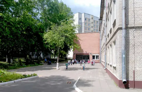 Гимназия №74 в Минске.