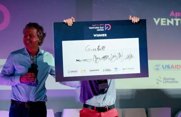 Адзін з адзначаных Forbes праектаў быў пераможцам стартап-конкурсу Minsk Venture Day у 2019 годзе​