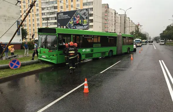 Авария в Гомеле / УГАИ УВД Гомельского облисполкома​