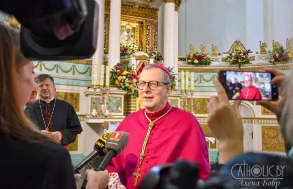 Клаўдыа Гуджэроці падчас візіту ў Будслаў / catholic.by
