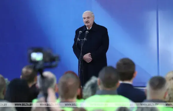 Александр Лукашенко в Светлогорске / БЕЛТА