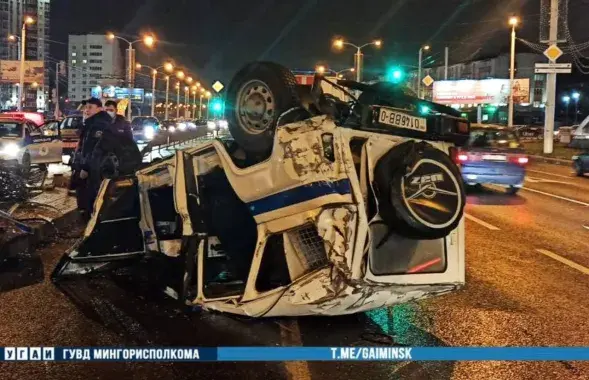 Милицейский УАЗ опрокинулся в Минске / t.me/gaiminsk