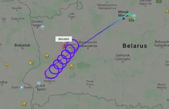 Самолет &quot;наворачивал круги&quot; над Брестчиной / Flightradar​