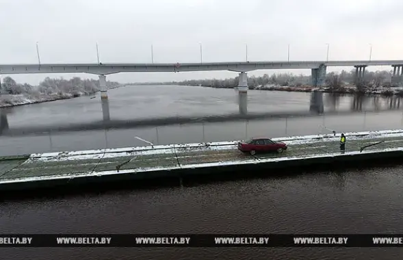 Так выглядел понтонный мост через Припять. Фото: БЕЛТА