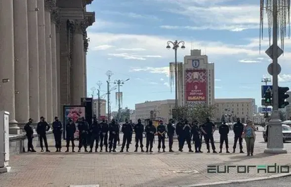 В центре Минска становится все больше силовиков / Еврорадио