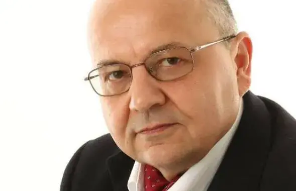 Виктор Суворов / Фото из его аккаунта на Фейсбуке