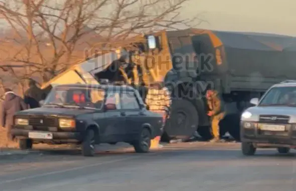 В аварию попал грузовик, который перевозил российских военных /&nbsp;@chp_donetskv
