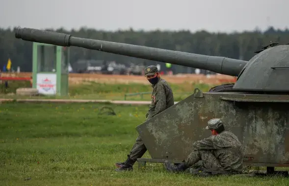 Российские войска концентрируются возле украинской границы / Reuters
