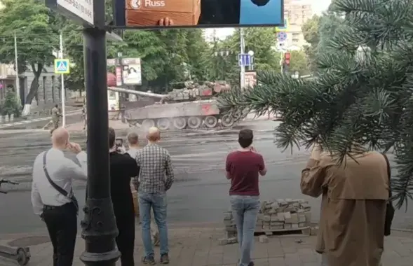 Военная техника ЧВК "Вагнер" в Ростове-на-Дону 24 июня 2023 года /&nbsp;bbc.com

