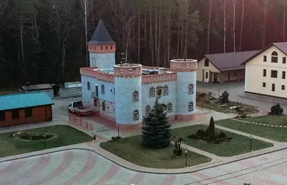 Прадпрыемства Сяргея Лазарэнкі ў Магілёве &mdash; "Любужскае прадмесце" / zags.by