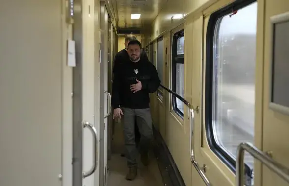 Владимир Зеленский пообщался с журналистами АР по дороге из приграничной Сумской области в Киев / АР
