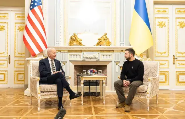 Уладзімір Зяленскі і Джо Байдэн у Кіеве, 2023 год
