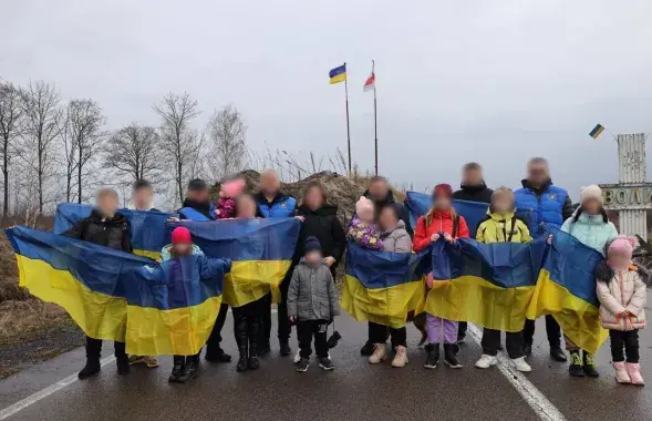 Ва Украіну вярнуліся 11 вывезеных дзяцей
