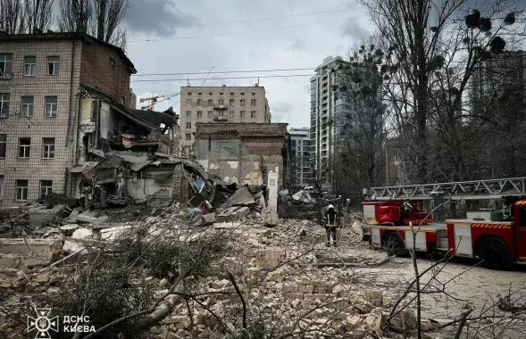 Последствия ракетной атаки на Киев 25 марта
