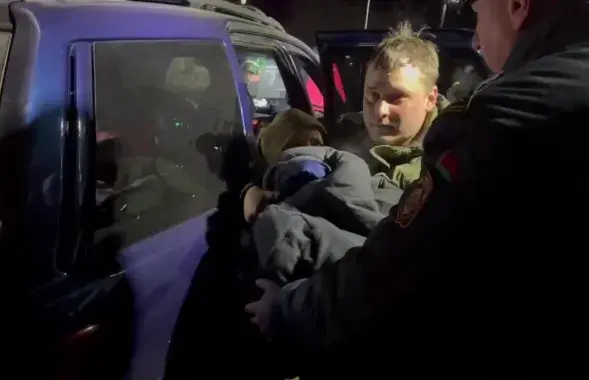 Девочек доставили в больницу для осмотра
