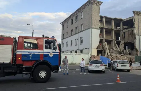 Будынак, які абваліўся ў Гомелі
