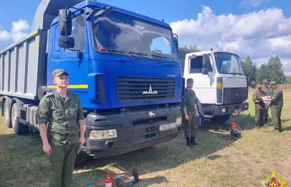 Ваенныя ўжо выехалі "ў раён выканання задач" у Віцебскай вобласці
