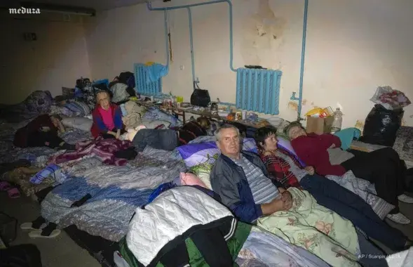 Суджа, люди прячутся в подвале
