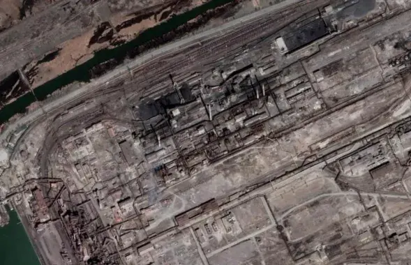 Разрушенный завод "Азовсталь" в Мариуполе
