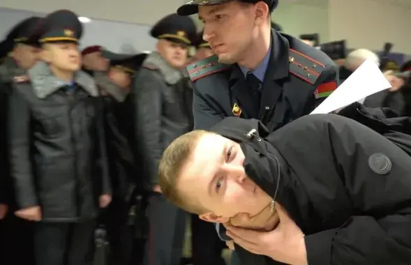 Задержание на "избирательном участке"
