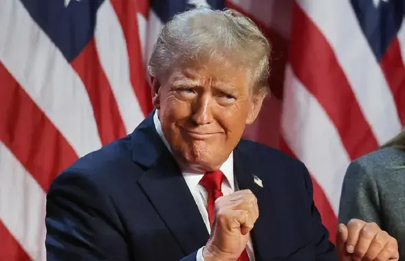 Трамп захацеў арганізаваць тэлефонную размову з Пуціным
