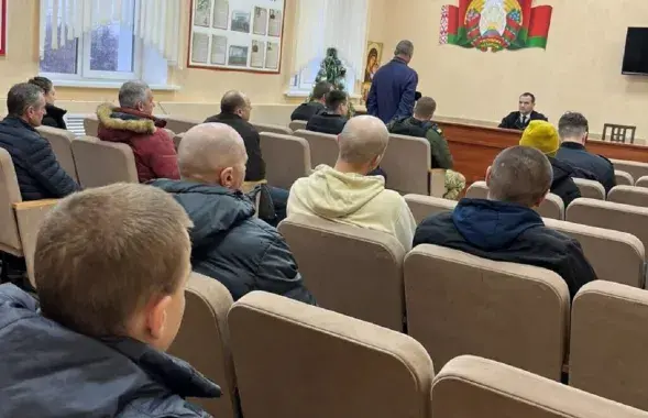 У Чачэрску арганізавалі паказальны суд
