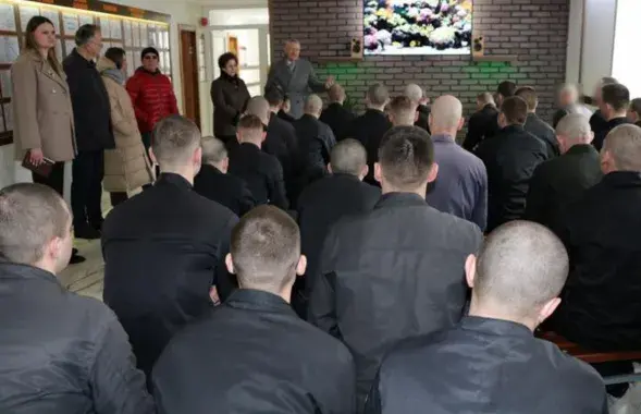 Вязні магілёўскай папраўчай калоніі №15
