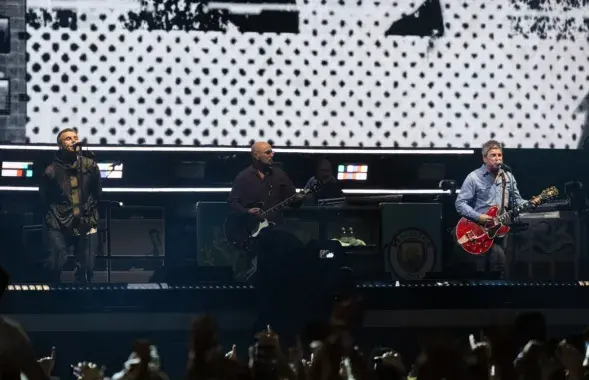 Oasis у&nbsp;Кардыфе
