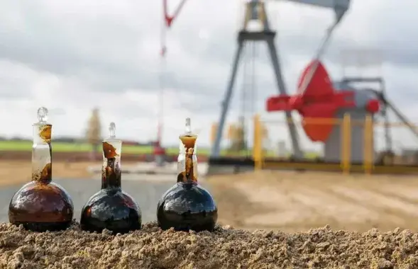 Лукашэнка працягвае шукаць у Беларусі нафту
