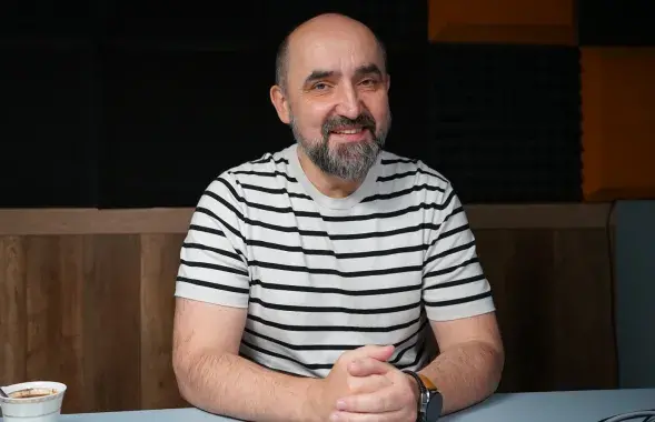 Аляксандр Кныровіч

&nbsp;
