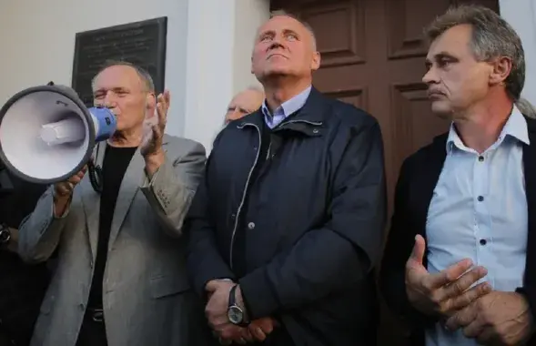 Уладзімір Нікляеў / Мікалай Статкевіч / Анатоль Лябедзька
